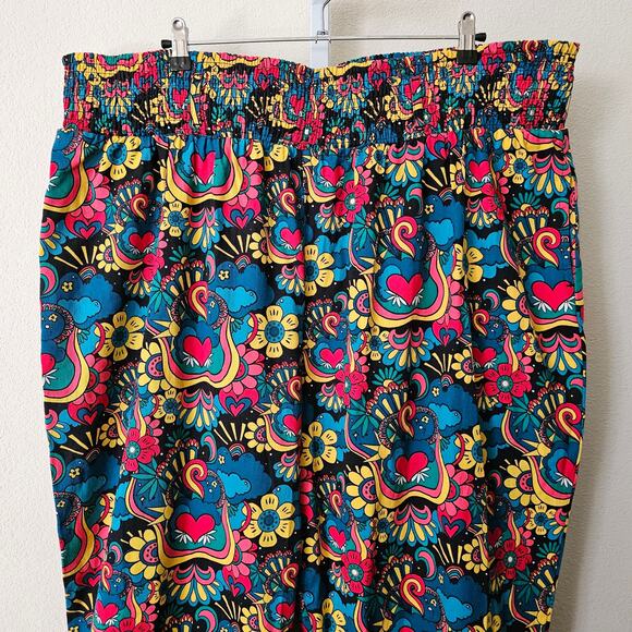 Lucy & Yak Colorful Floral Cropped Pants - Picture 4 of 16